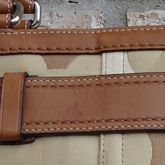 バッグ Coach Hampton Signature Canvas Satchel m_5ff904f1ce1e87a7a49f5d3b.jpeg